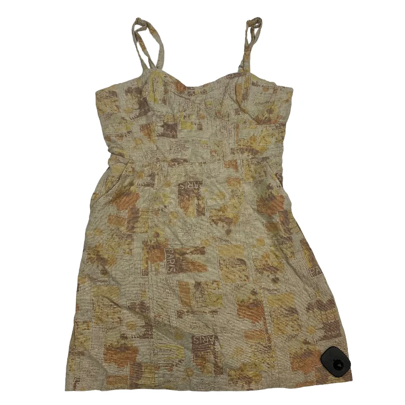 Dress Casual Short By Urban Outfitters In Tan, Size: M