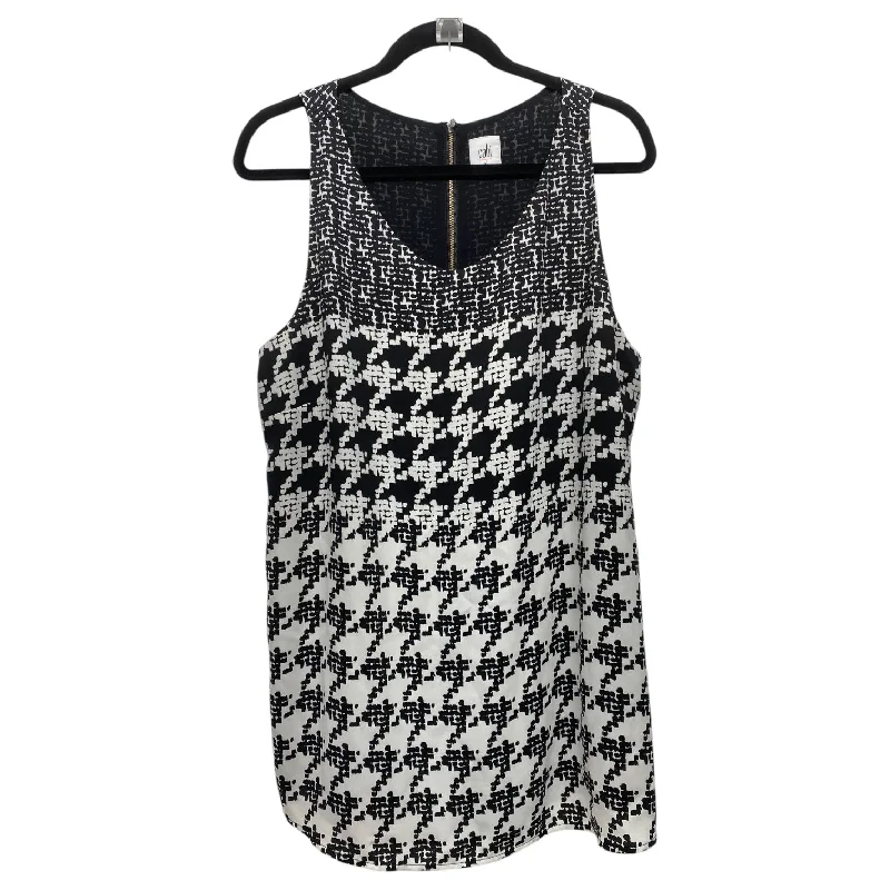 Top Sleeveless By Cabi In Black & White, Size: 1x